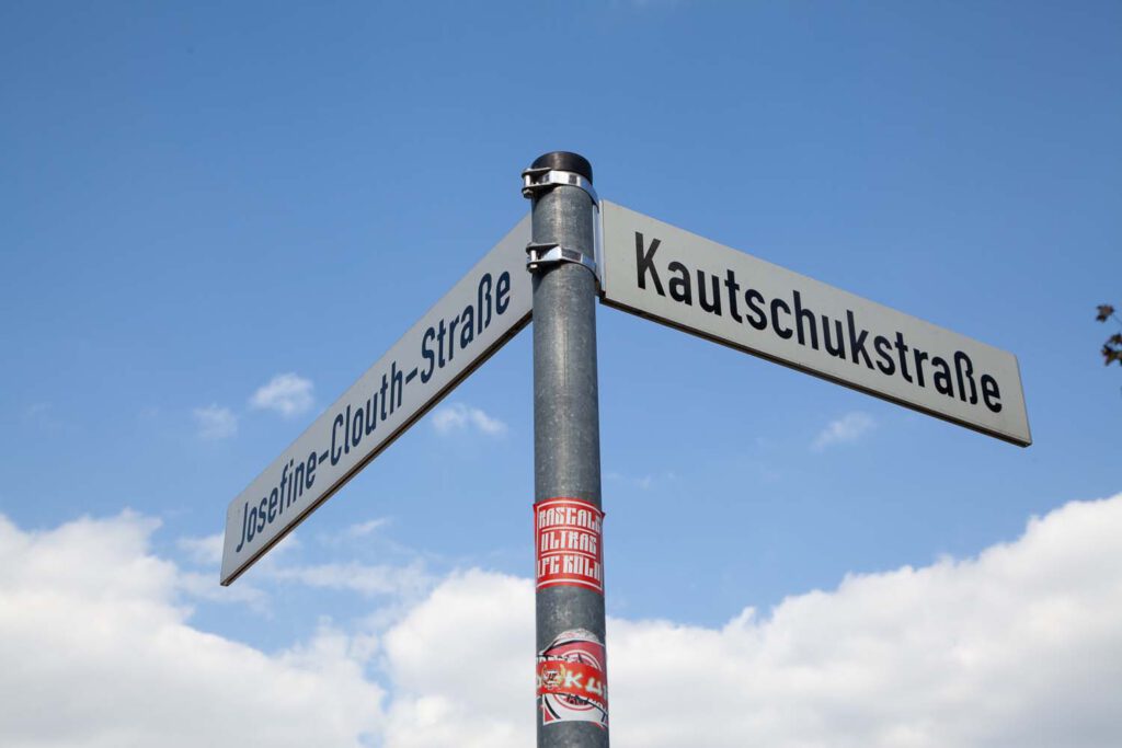 Straßenschild am Luftschiffplatz ©Dorothee Hörstgen